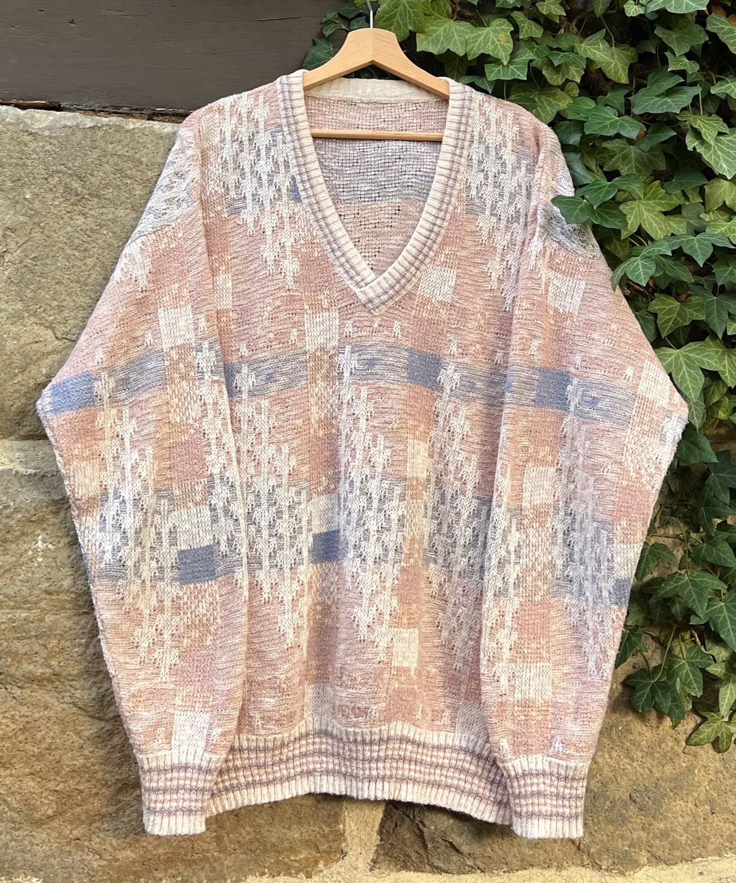 Vintage Oversized Sweater V-Neck -L