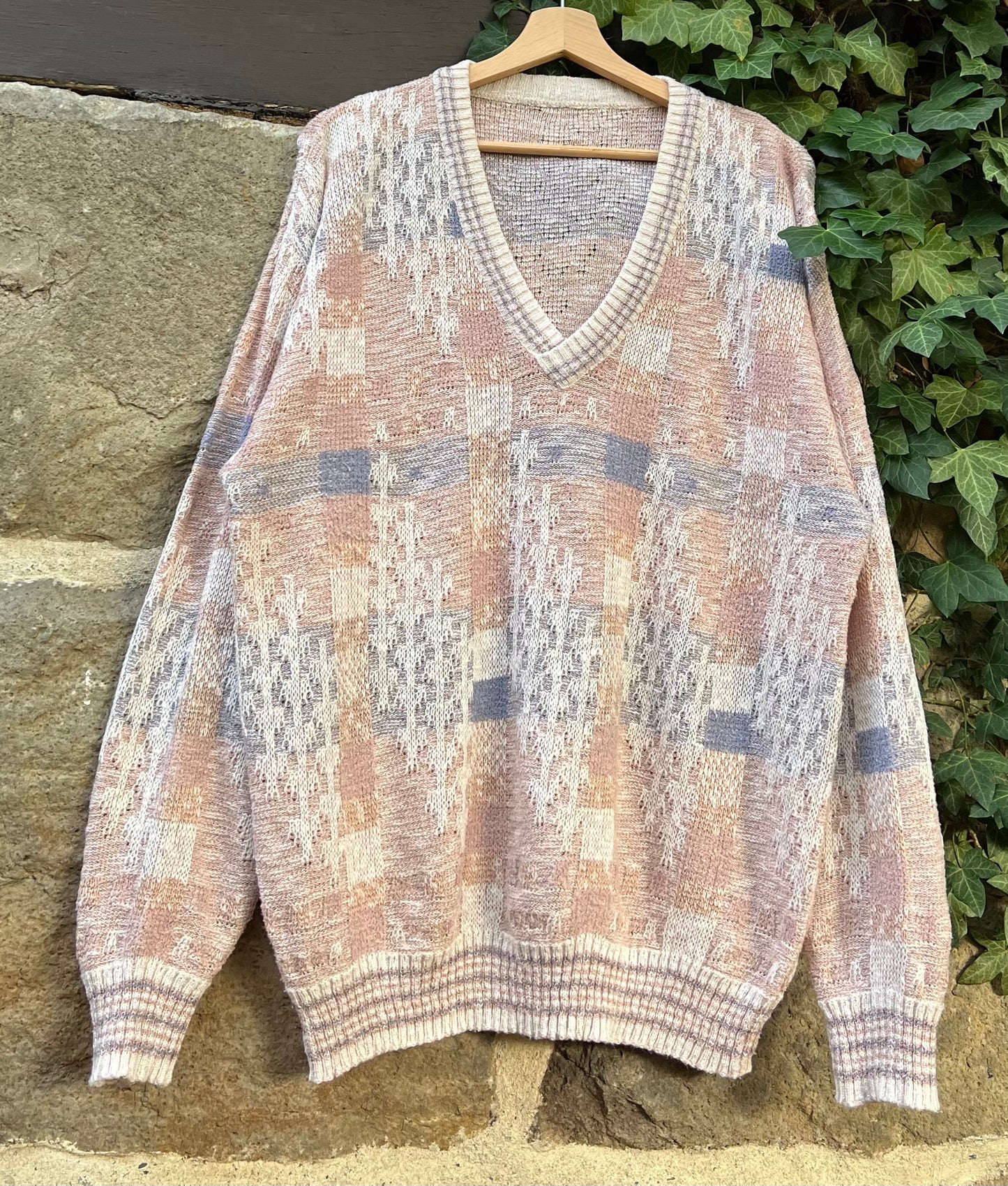 Vintage Oversized Sweater V-Neck -L