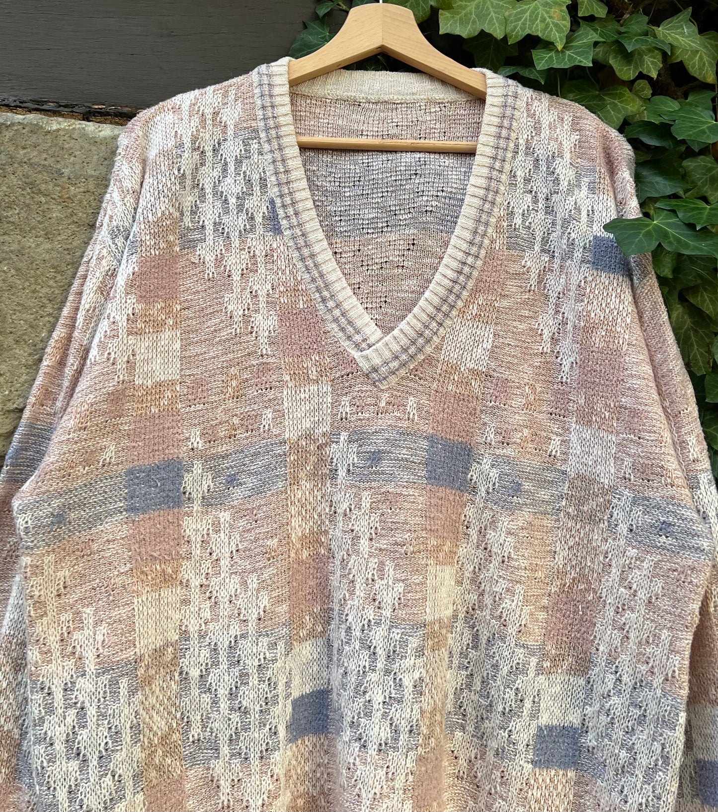 Vintage Oversized Sweater V-Neck -L