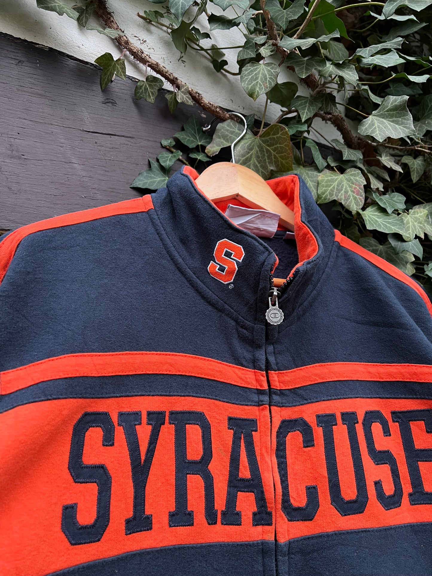 Vintage Zipper Champion Syracuse-M
