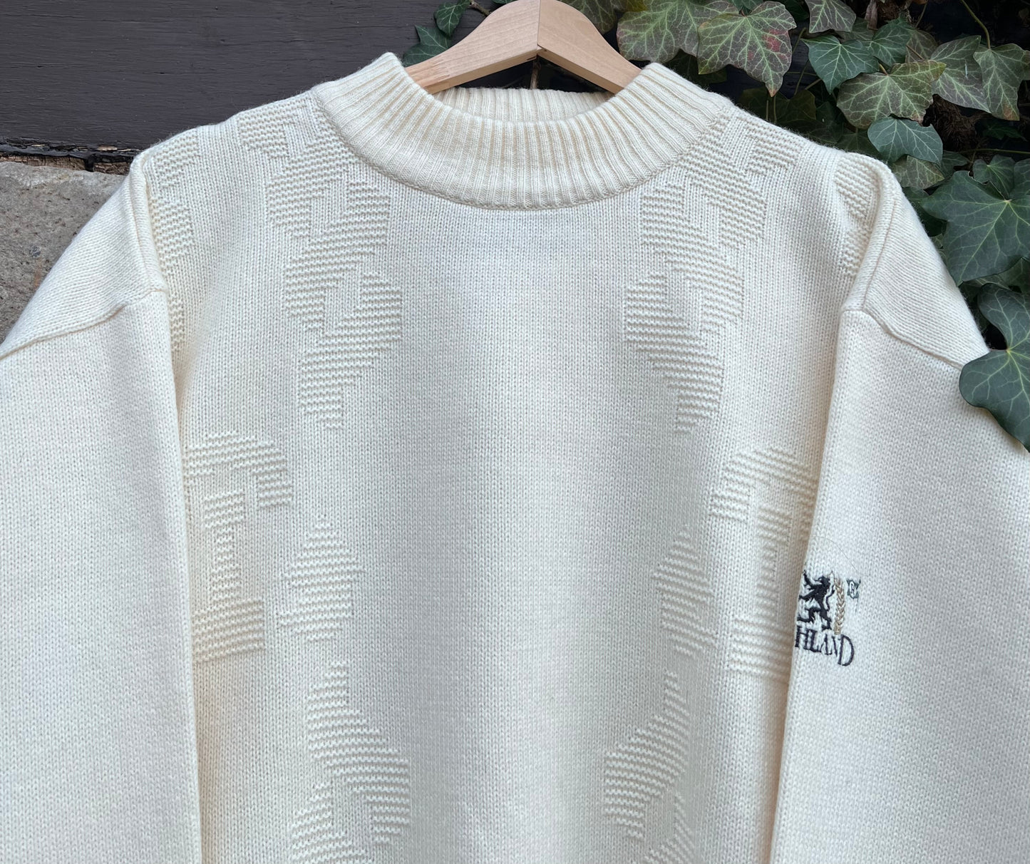 Vintage Oversized Sweater Creme Highland-M