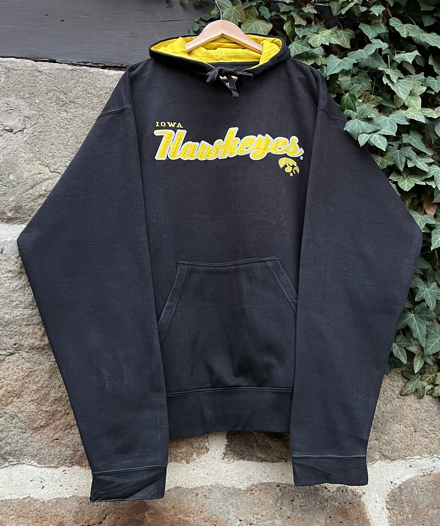 Vintage Oversized Sweater USA Iowa Hawkeyes-XL